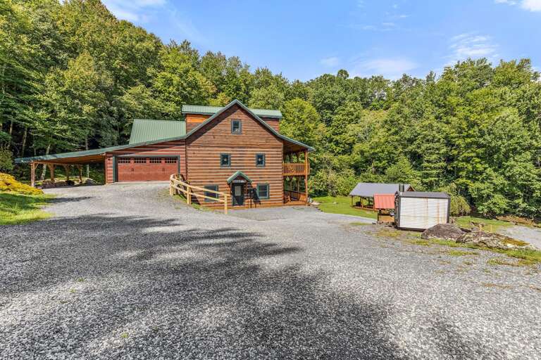Level Gravel Driveway and Parking