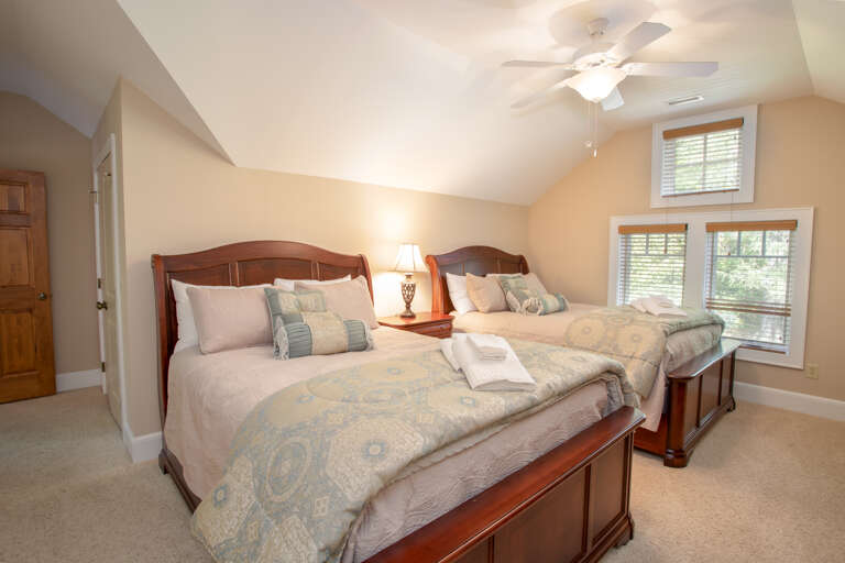 Upper Level Bedroom with Two Queens and Smart TV