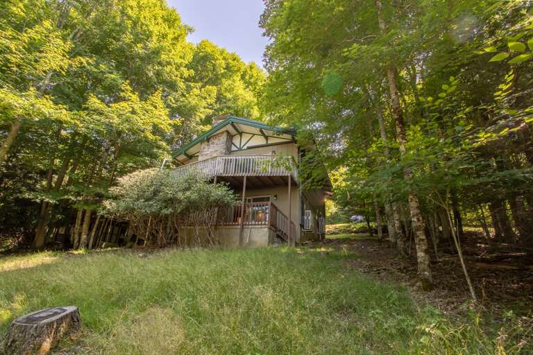 Rear Exterior and Back Yard of Fern Cottage