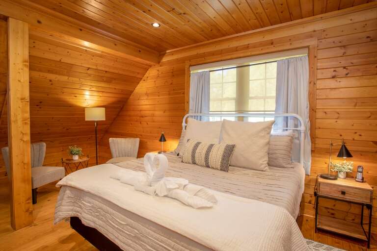 King Master Bedroom with Cozy Sitting Area