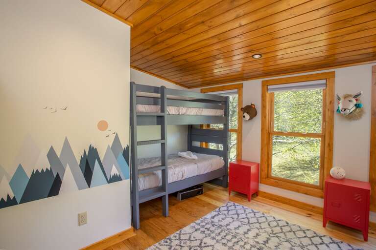 Large Bunk Bedroom with two Twin over Twin bunk beds