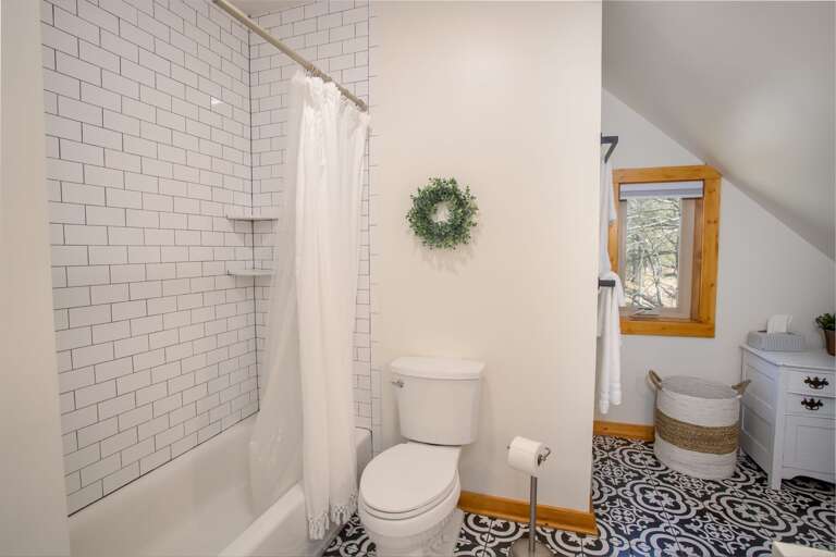 Large Full Bathroom with Tub and Shower Combo
