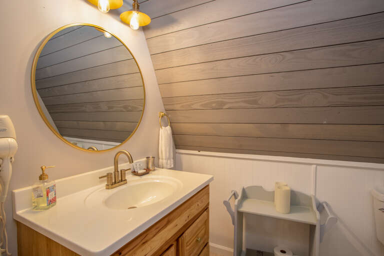 EnSuite Powder Room in Master Suite