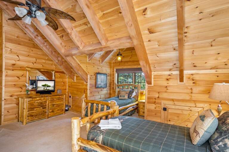 Upstairs Twin and Bunk Bedroom Suite Sleeps 5 with Trundle