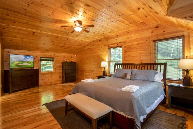 Master king bedroom with TV Master king bedroom with TV