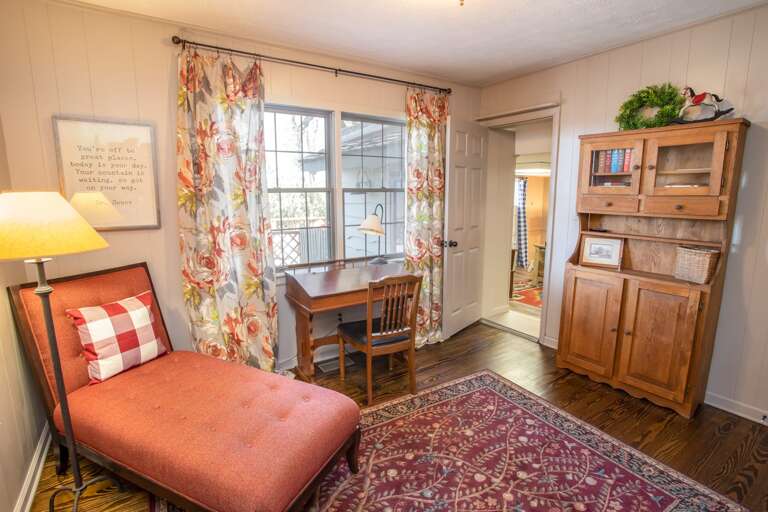 Flexible Anteroom for reading and relaxing near Bunk Room Flexible Anteroom for reading and relaxing near Bunk Room