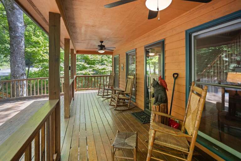 Level Front Door Entry from Covered Front Porch and Parking Area! Level Front Door Entry from Covered Front Porch and Parking Area!