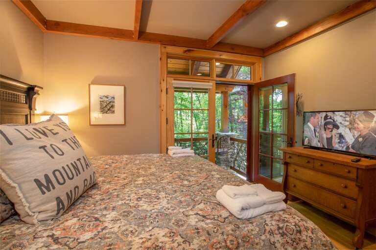 King Master Bedroom Suite with HD Smart TV and Private Porch!