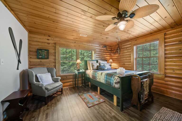 Upper Level Queen Bedroom