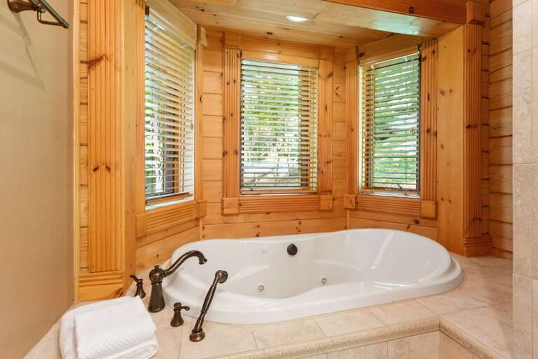 Jetted Soaking Tub