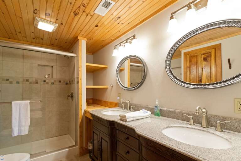 Upstairs Shared Hall Bath