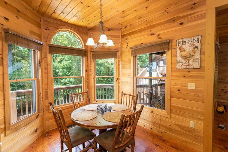 Breakfast Nook Next to the Kitchen Breakfast Nook Next to the Kitchen