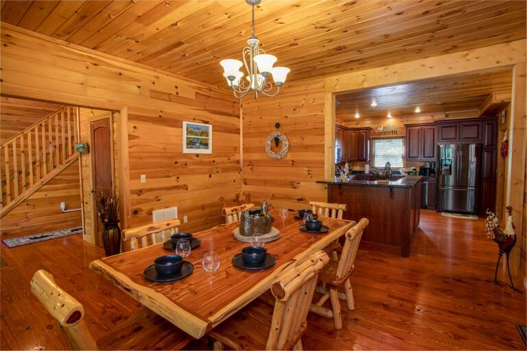 Dining Area Near Breakfast Nook Adjacent to Kitchen Dining Area Near Breakfast Nook Adjacent to Kitchen