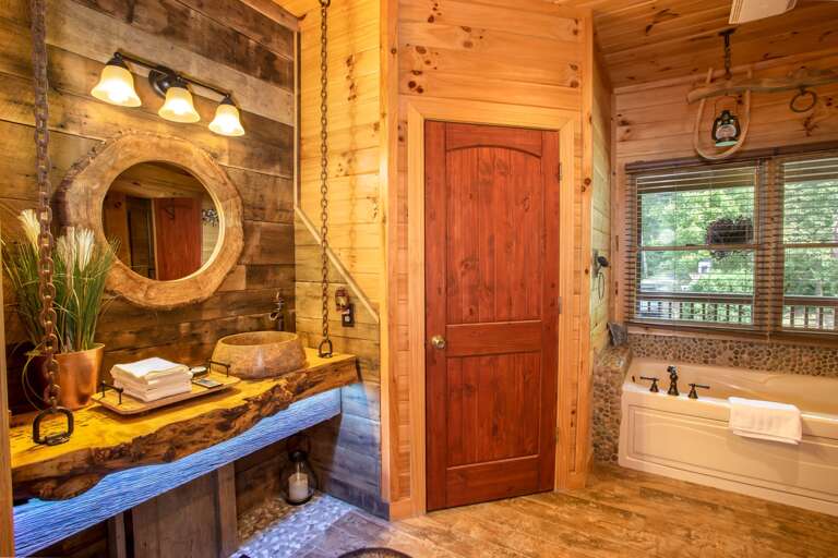 King Master Bathroom King Master Bathroom