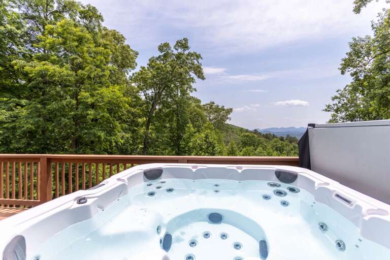 Long Range Views From the Main Deck and Hot Tub Long Range Views From the Main Deck and Hot Tub