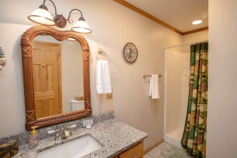 EnSuite Master Bathroom with Separate Shower