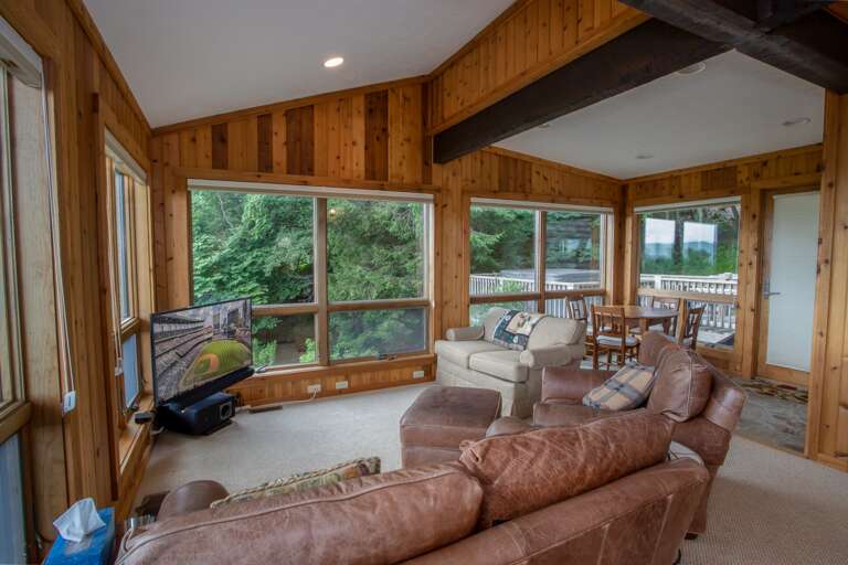 Comfy Leather Furniture in the Great Room "Media Corner"