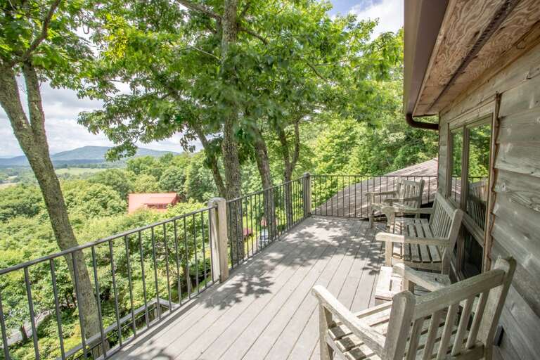 Rooftop Deck with Outdoor Seating, faces Grandfather Mountain!