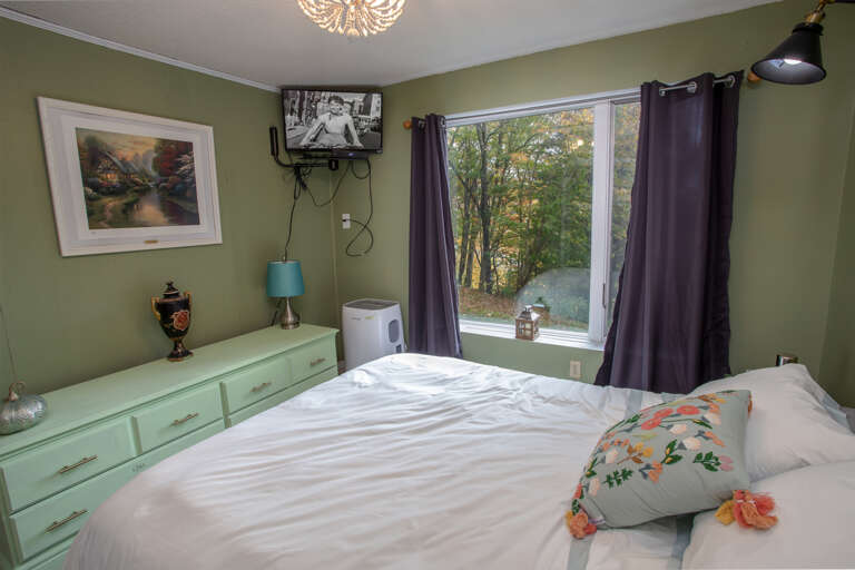 Second Bedroom with Queen Bed and HD Smart TV