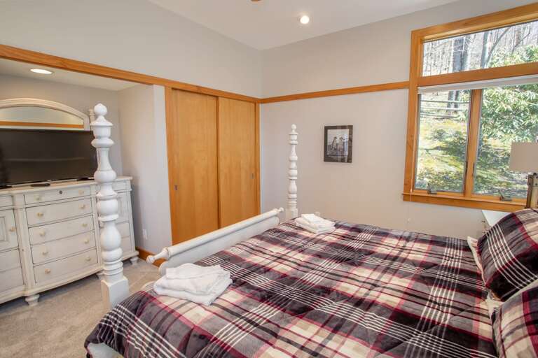 Main Floor King Bedroom Main Floor King Bedroom