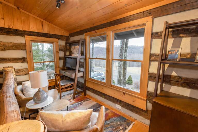 Cozy Loft Seating Area offers The Best Views in the House! Cozy Loft Seating Area offers The Best Views in the House!