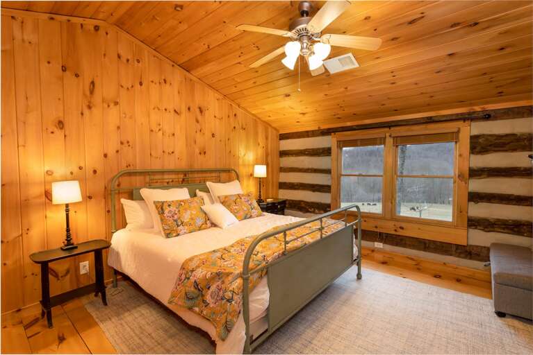 King Bedroom on Upper Level with Vaulted Ceilings King Bedroom on Upper Level with Vaulted Ceilings