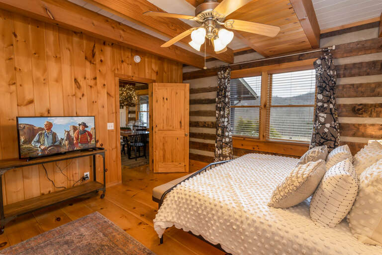 King Master Bedroom on Main Level with HD Smart TV and Mountain Views King Master Bedroom on Main Level with HD Smart TV and Mountain Views