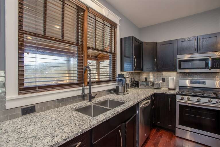Kitchen with granite counter tops Kitchen with granite counter tops