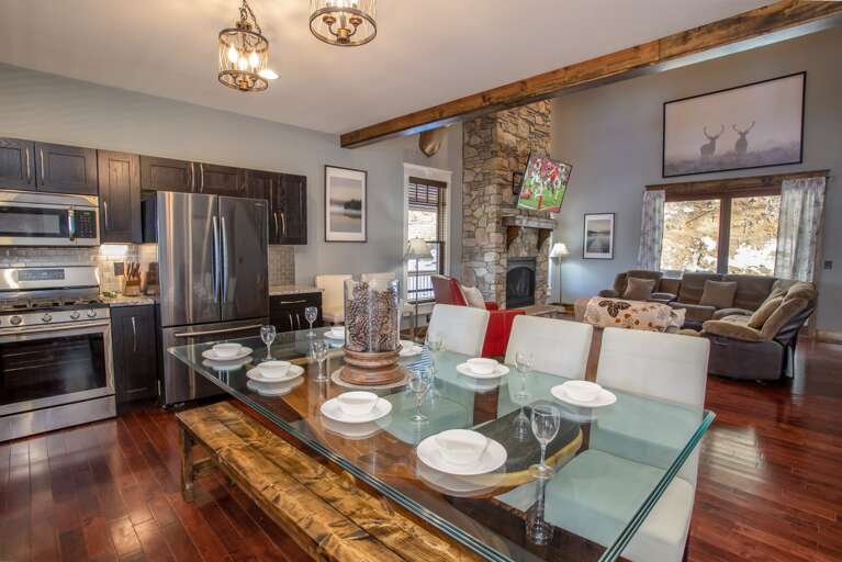 Kitchen open to the living room Kitchen open to the living room