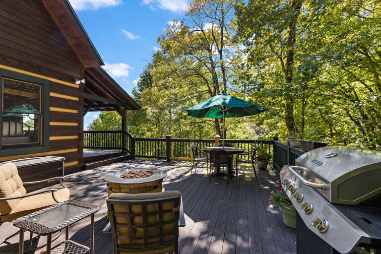 Expansive Deck with Fire Table Feature, Gas Grill and Outdoor Dining