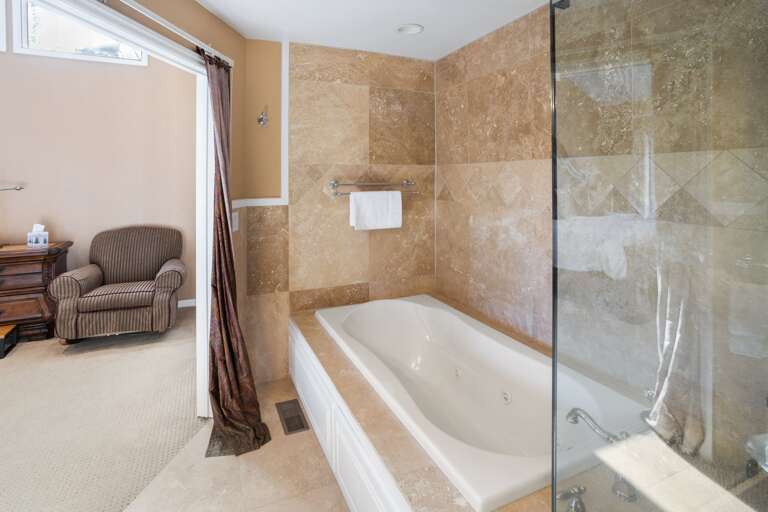Jetted Tub in Private Bathroom