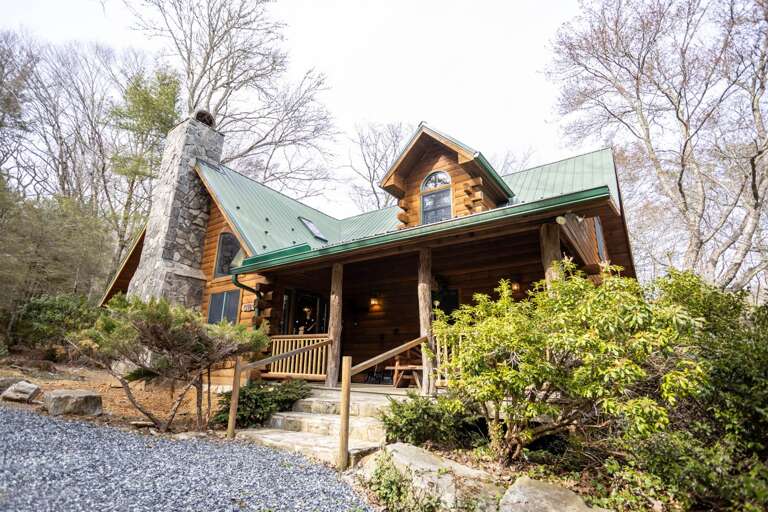 Book Your Stay and Enjoy Connie's Log Cabin!