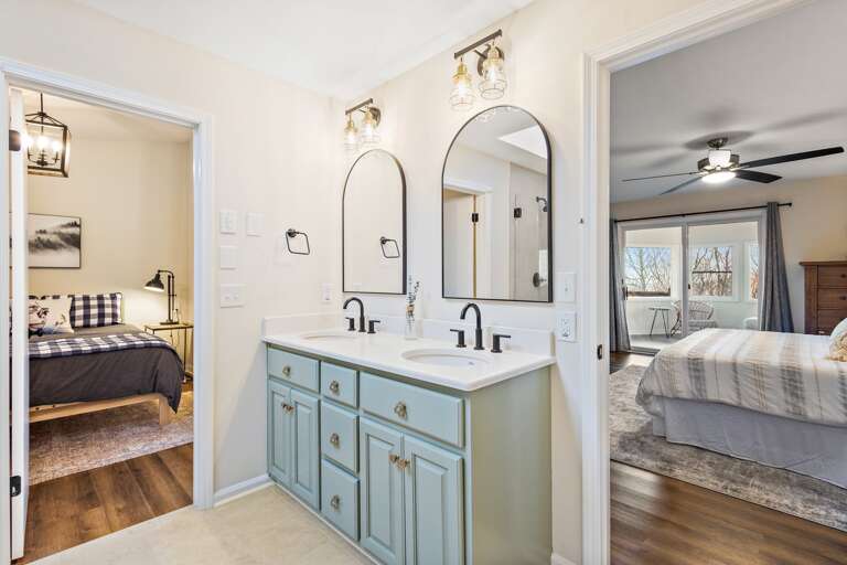 King Master Bedroom and Queen Bedroom Access the Jack-And-Jill Bathroom King Master Bedroom and Queen Bedroom Access the Jack-And-Jill Bathroom