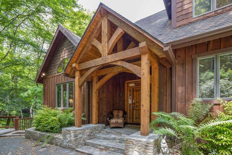 Luxury Awaits at Chimney Island!