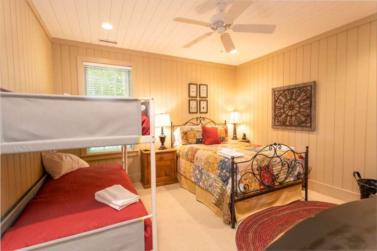 Bunk Room with a King Bed and Twin Bunk Bed