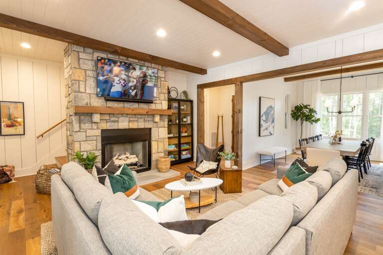 Gas Fireplace, Mounted Flat Screen TV and Dining Room to the Side of Living Room Gas Fireplace, Mounted Flat Screen TV and Dining Room to the Side of Living Room