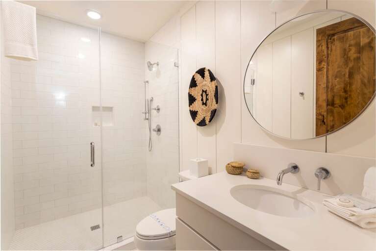 Lower Level Queen Suite Bathroom Lower Level Queen Suite Bathroom