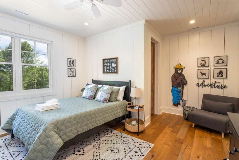 Queen Bed and Private Bathroom in Bunk Room Queen Bed and Private Bathroom in Bunk Room