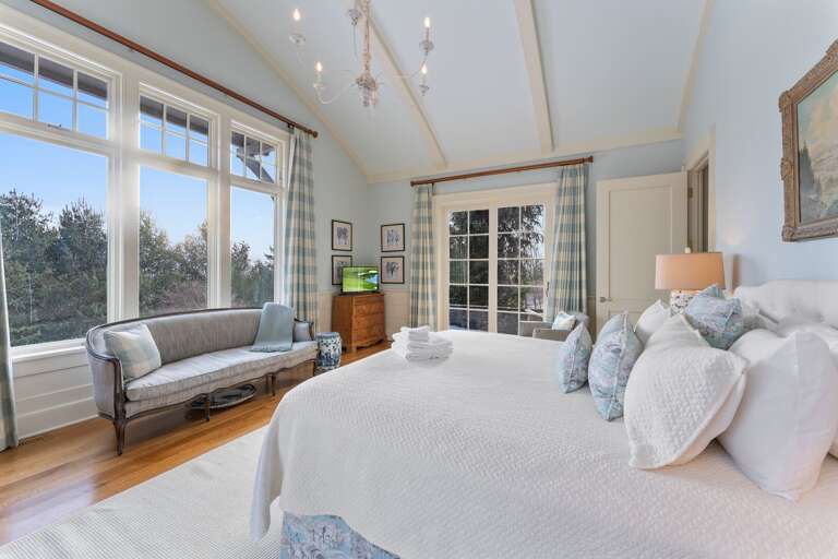 Mountain View in the King Master Suite