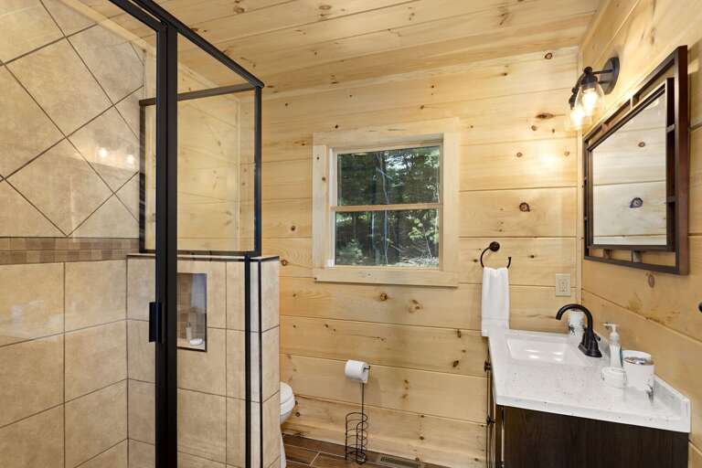 Private Ensuite Bathroom off the Queen Suite