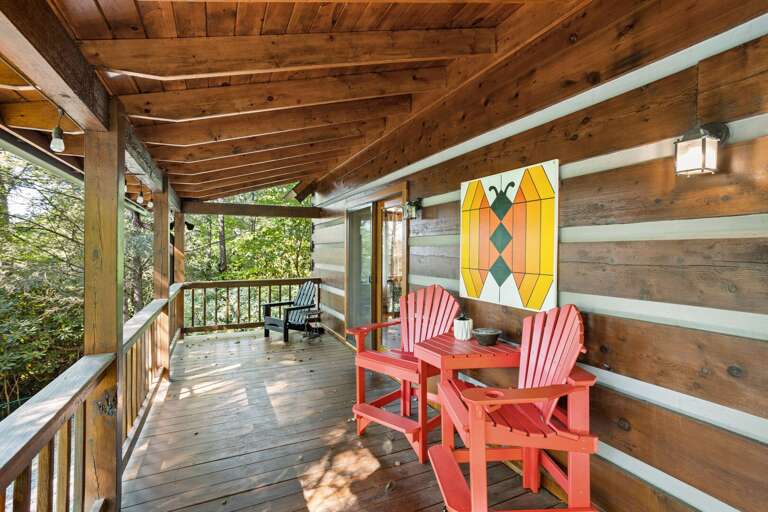 Enjoy a Quiet Mountain Getaway at The Mountain Peek!