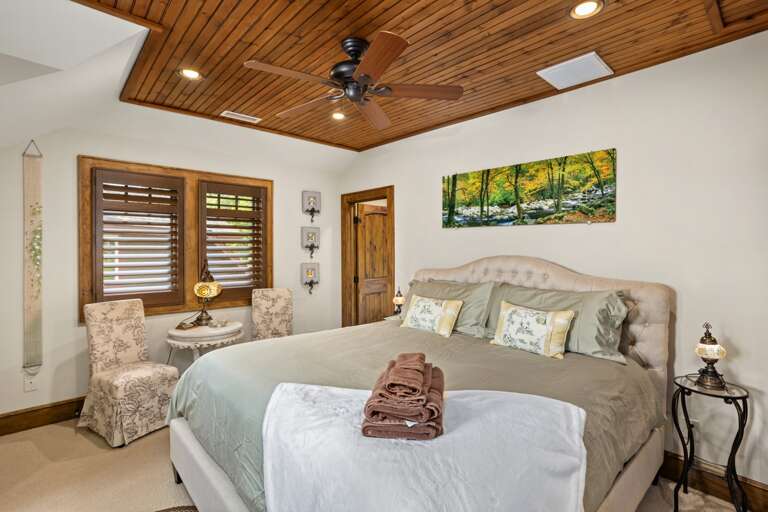 Dogwood Suite on the Upper Level