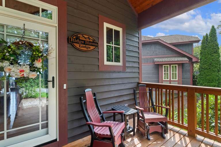 Enjoy a Luxury Stay at Ridge Haven Lodge at Echota!