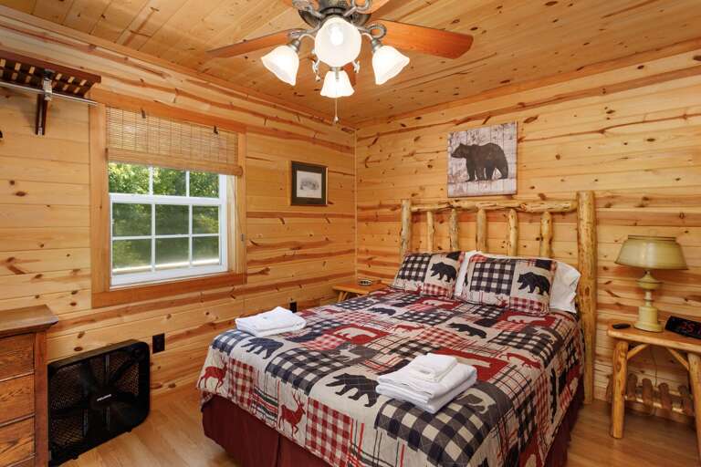 Main Floor Queen Bedroom