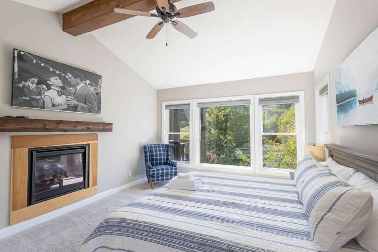 King Bed, TV and Pass Through Gas Fireplace