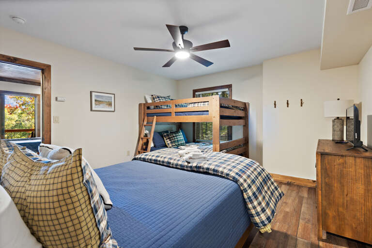 Queen Bed and Full Over Full Bunk Bed