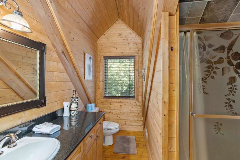 Upstairs Shared Bathroom