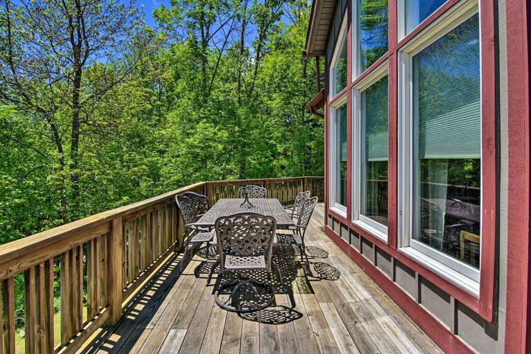 Spacious Deck Spacious Deck