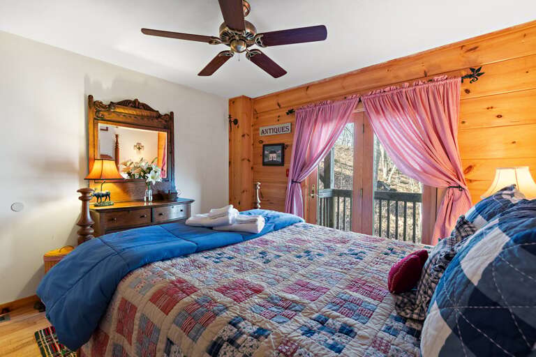 Deck Access in the Queen Bedroom