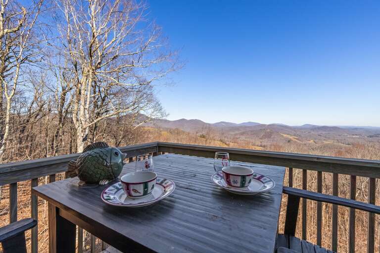 Take in the Mountains at Cupids Retreat